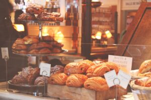 breads, pastries, croissant bread