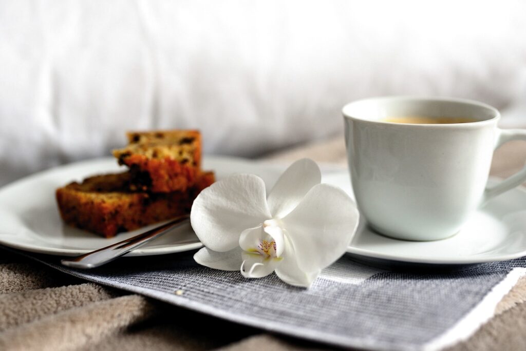 coffee, breakfast, bed-6024401.jpg
